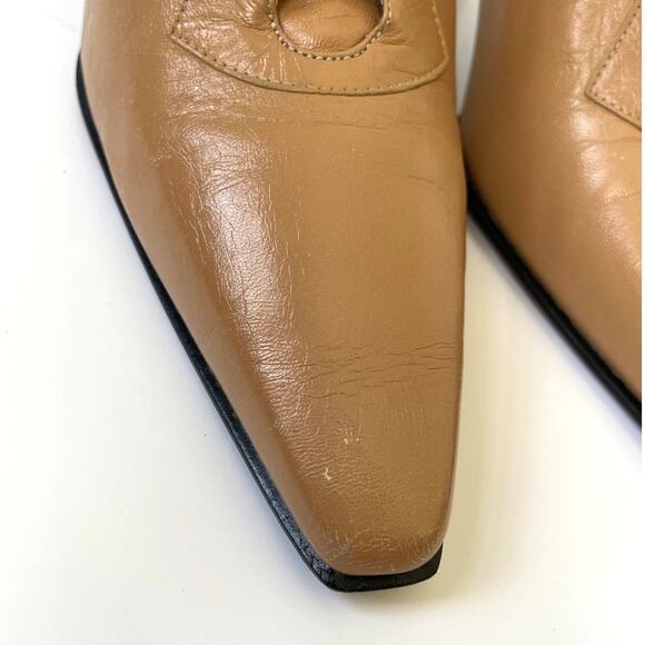 Stuart Weitzman Beige Leather Pumps Size 8C Office Elegant Pointed Snip Toe - Picture 4 of 11